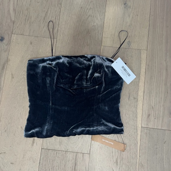 NWT Reformation Giorgia top VELVET Size 2 - Picture 3 of 6